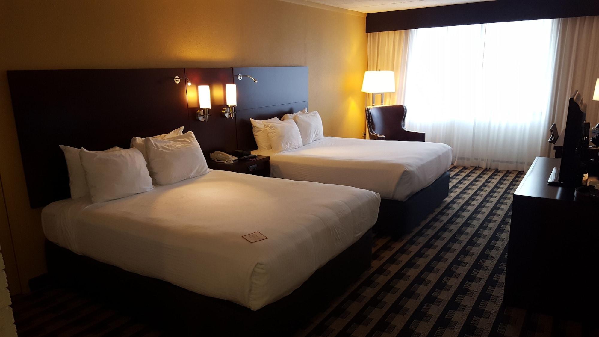 M Hotel Buffalo Чийктоуага Екстериор снимка